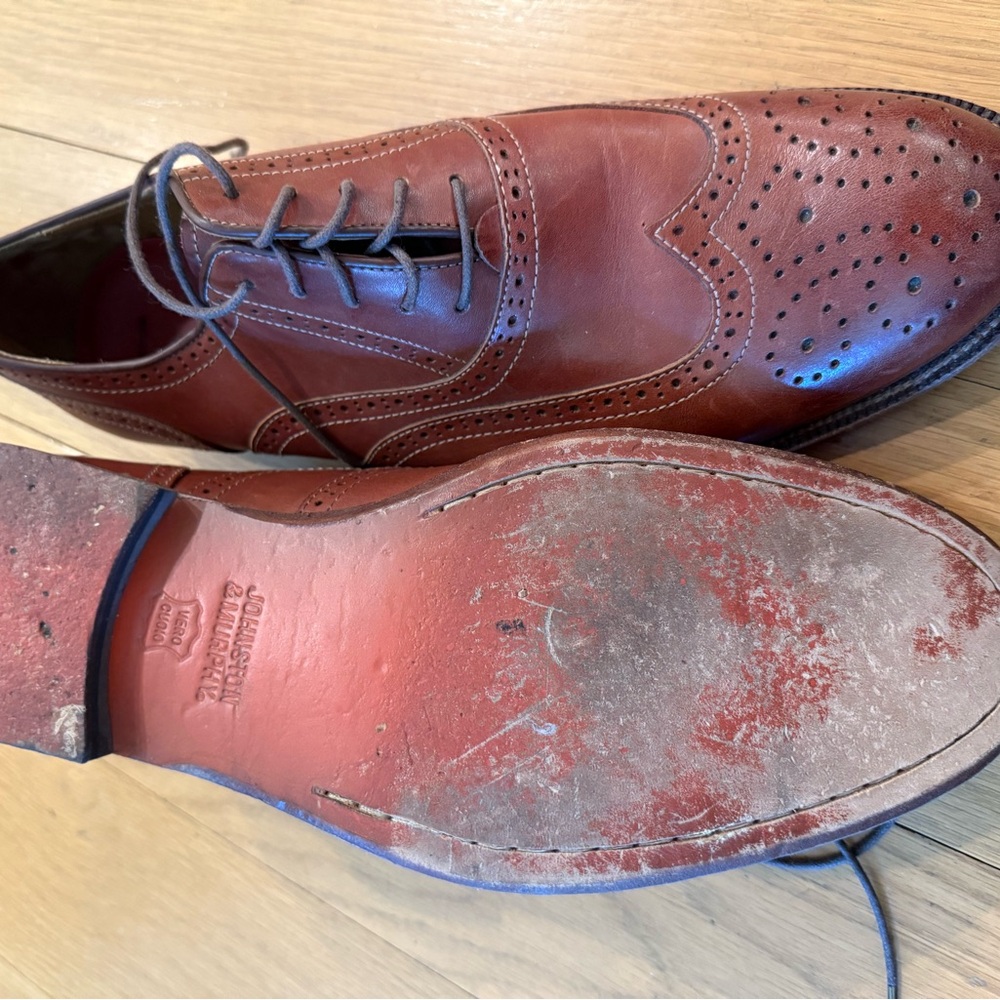 Men's Brown Leather Wingtip Shoes - Picture 2 of 6
